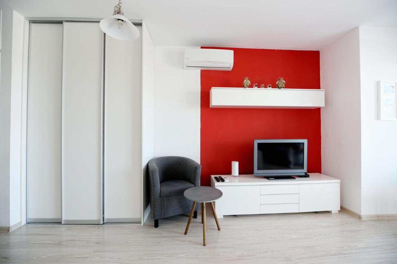 Apartman Centroom Piest'any Exteriör bild